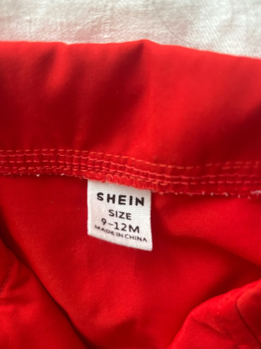SHEIN Red Men's Flat Front Shorts